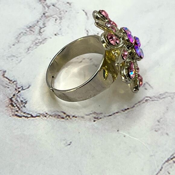 Set of 8 silver tone and pink rhinestone rings - Picture 15 of 15